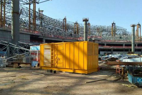 张家川发电机出租如何判断空气滤清器是否需要更换？